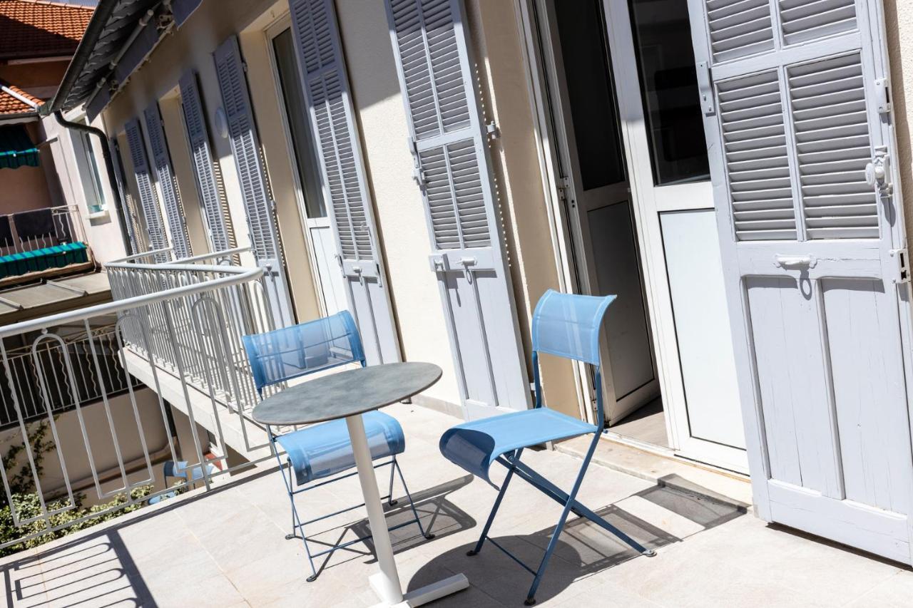 Appartements French Riviera Confidential Centre Ville Juan Les Pins Proche Des Plages Exterior photo